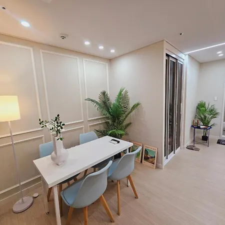 Gamseong Mood House With Full Options, Two Rooms, Near Kkachisan Double Station